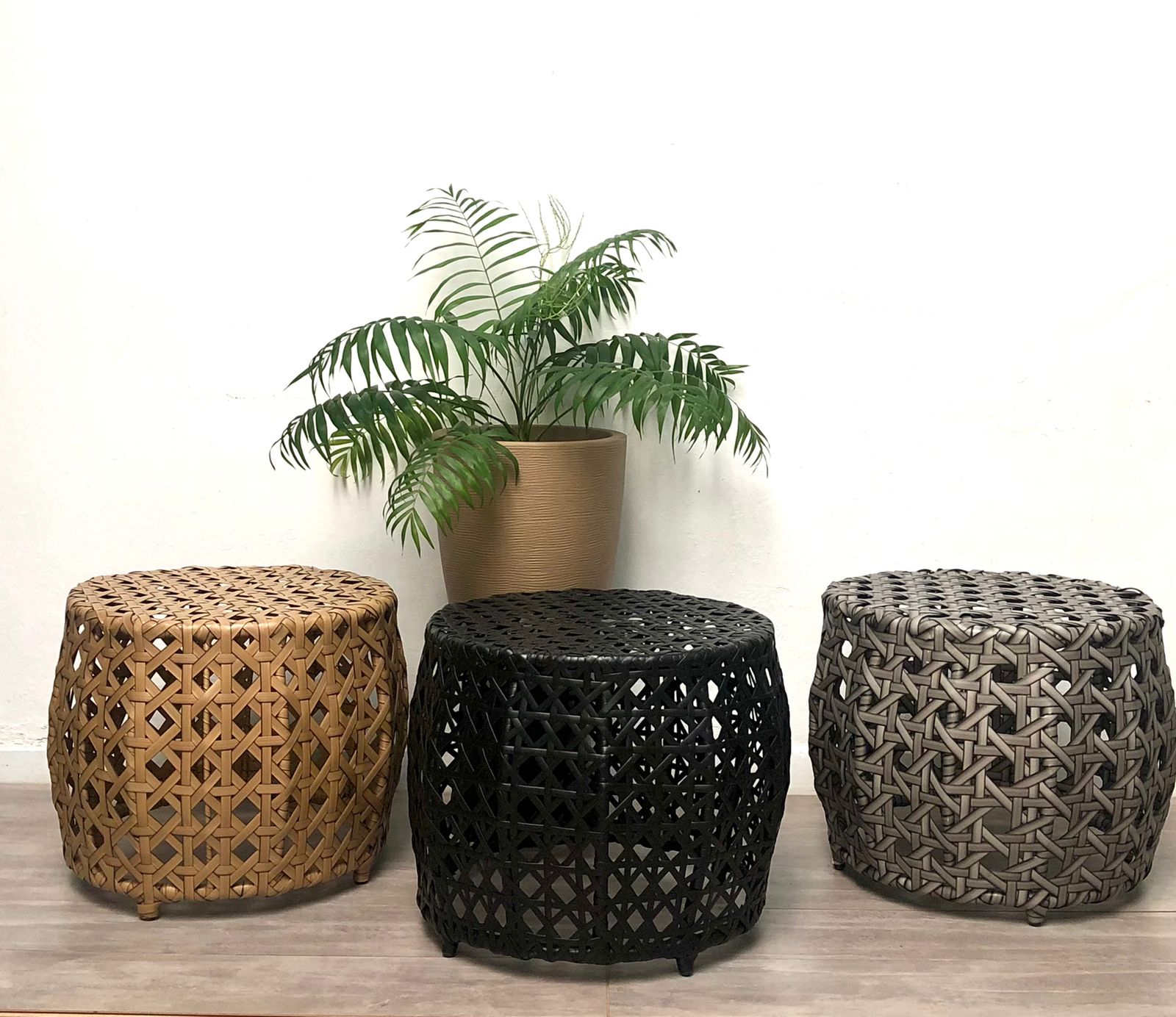 PUFF Ratán Sintético Exterior- Interior NEGRO - Imagen 2