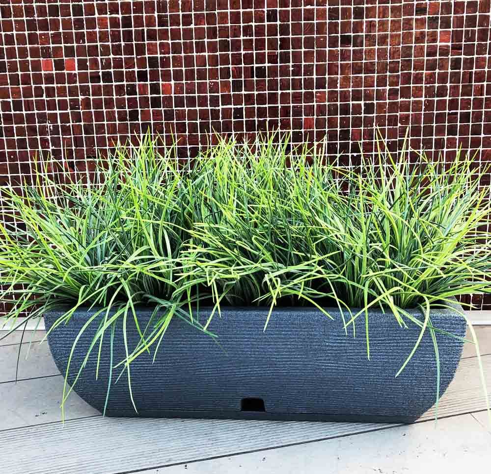 Macetero Jardinera Mediano Gris. Exterior c/Base Recolectora de Agua