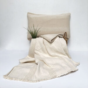Manta Cubre Cama 2 Plazas + 2 Fundas Tejida en Telar - 2.20 x 2 mts.